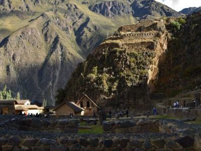 Perennial Peru with Machu Pichhu